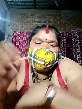 Hot Falguni online show from 02.19.25