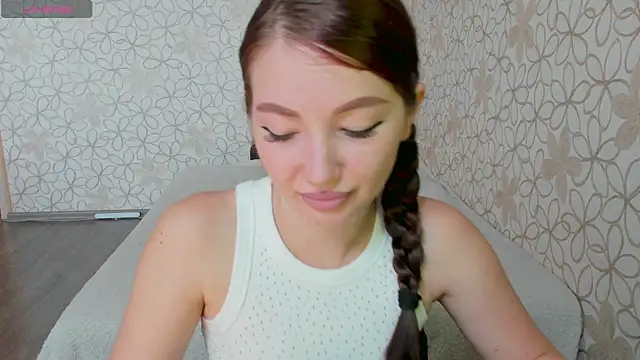 Snapshot of Lissa_Cristal chatting on 07.19.26 Lissa Cristal online show from 07.19.26
