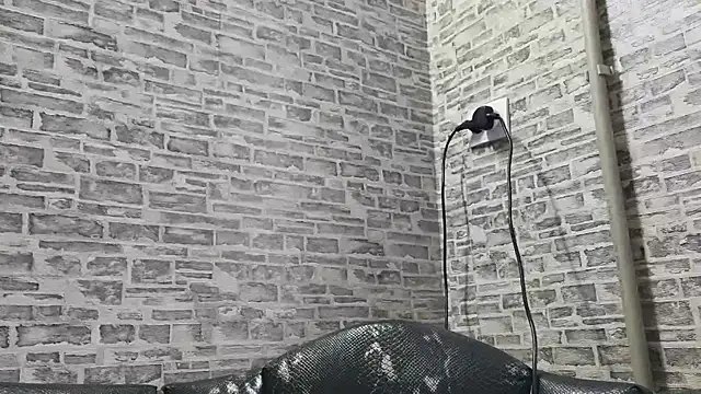 Snapshot of EdithManning chatting on 02.10.25 EdithManning online show from 02.10.25