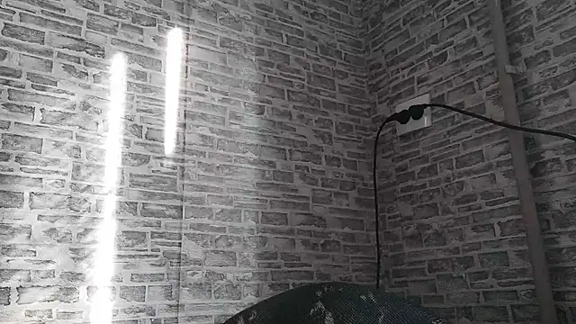 Snapshot of EdithManning chatting on 02.11.25 EdithManning online show from 02.11.25