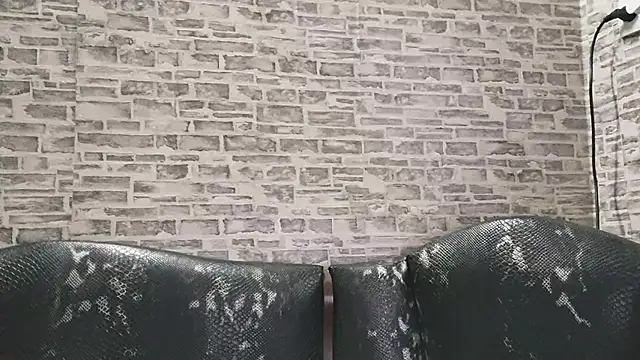 Snapshot of EdithManning chatting on 03.11.25 EdithManning online show from 03.11.25