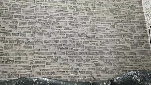 Snapshot of EdithManning chatting on 03.17.25 EdithManning online show from 03.17.25