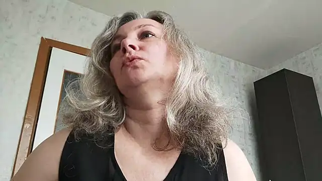 EdithManning online show from 05.12.26