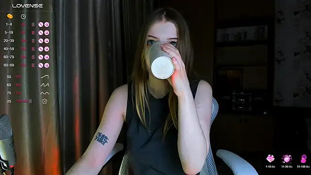 princessaalicc online show from 12.14.25