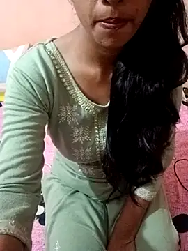 Snapshot of maftel chatting on 02.25.25 maftel online show from 02.25.25