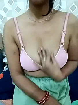 Snapshot of maftel chatting on 11.13.25 maftel online show from 11.13.25