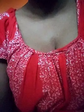 Snapshot of Hot-Anuska chatting on 10.17.25 Hot-Anuska online show from 10.17.25