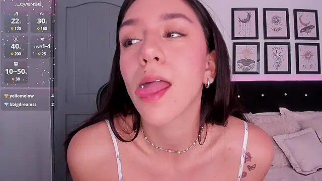 moonlygirl1 online show from 01.12.25