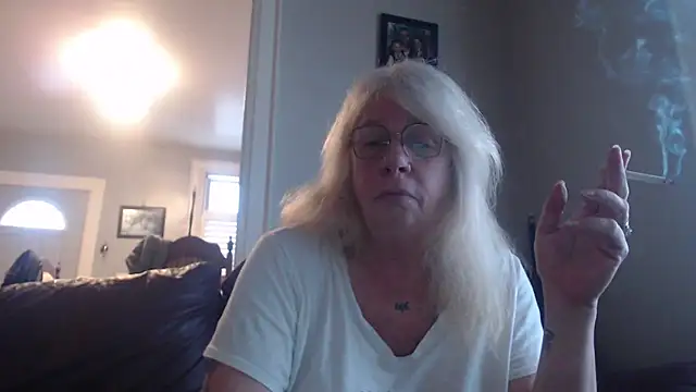 Snapshot of canadiancougar1965 chatting on 02.16.25 canadiancougar1965 online show from 02.16.25