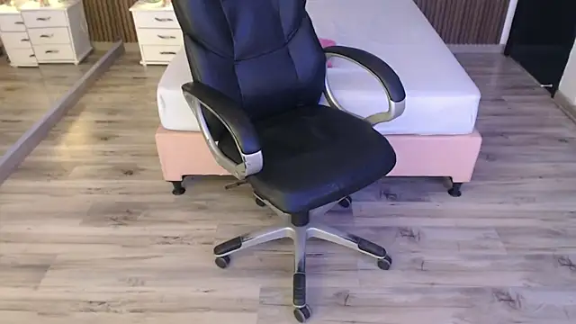 Sam mansson66 online show from 10.17.25