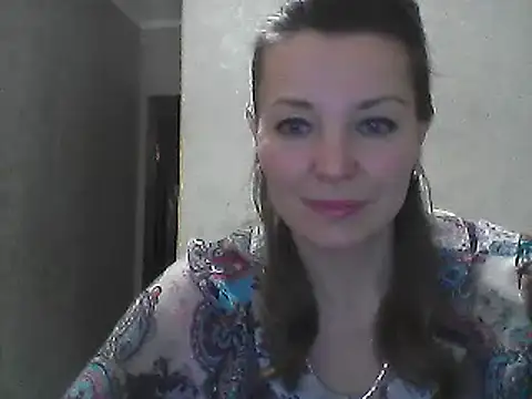 Snapshot of VselenaSun402 chatting on 01.07.25 VselenaSun402 online show from 01.07.25