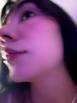 Snapshot of SOY_LUPE chatting on 10.10.25 SOY LUPE online show from 10.10.25