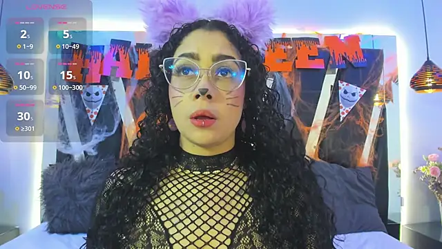 Snapshot of antonelllepiercee chatting on 10.23.25 antonelllepiercee online show from 10.23.25
