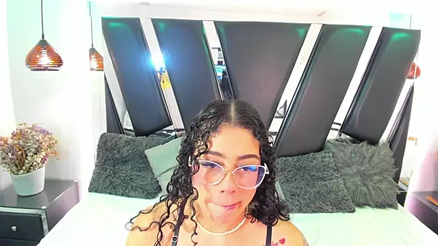 antonelllepiercee online show from 11.23.25