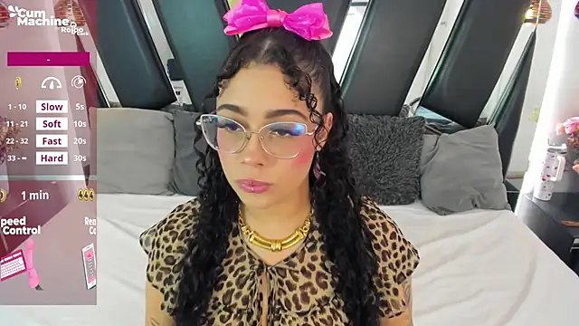 antonelllepiercee online show from 12.02.25