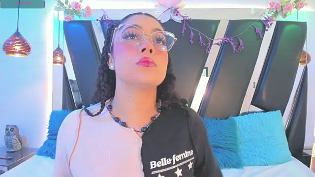 Snapshot of antonelllepiercee chatting on 07.10.26 antonelllepiercee online show from 07.10.26