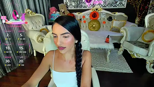 Snapshot of AllWay chatting on 10.27.25 AllWay online show from 10.27.25