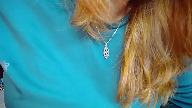 Snapshot of Delilah_Belmont chatting on 01.04.25 Delilah Belmont online show from 01.04.25