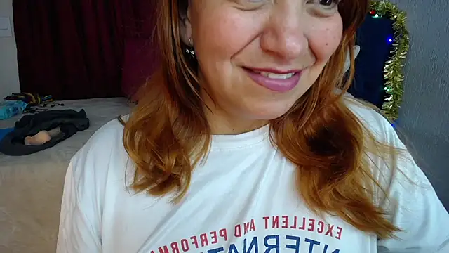 Snapshot of Delilah_Belmont chatting on 01.07.25 Delilah Belmont online show from 01.07.25