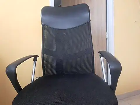 Snapshot of dragon1006 chatting on 02.04.25 dragon1006 online show from 02.04.25