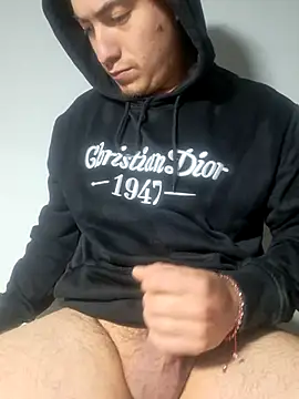 Snapshot of dragon1006 chatting on 02.15.25 dragon1006 online show from 02.15.25