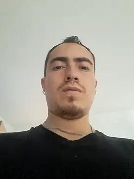 Snapshot of dragon1006 chatting on 02.27.25 dragon1006 online show from 02.27.25