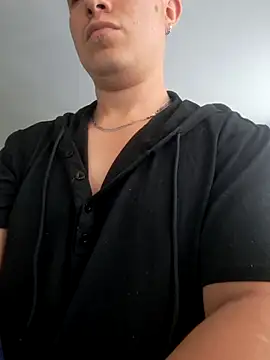 Snapshot of dragon1006 chatting on 03.04.25 dragon1006 online show from 03.04.25