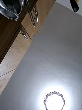 Snapshot of dragon1006 chatting on 10.02.25 dragon1006 online show from 10.02.25