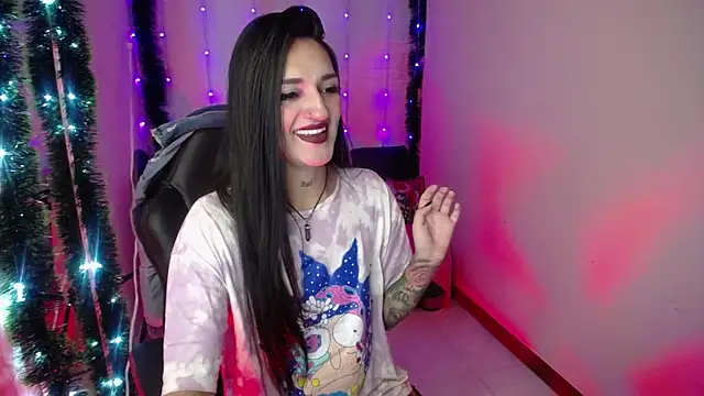 amelierouss online show from 12.17.24