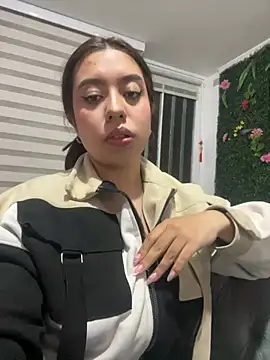 Lea velle online show from 02.22.25