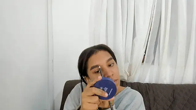 Fernanda brown18 online show from 10.24.25