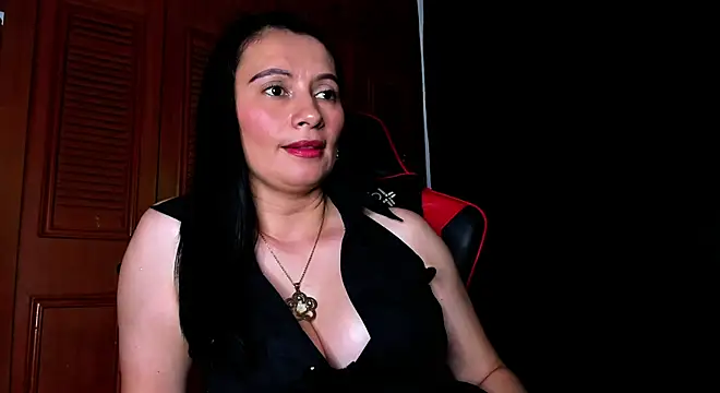 gracekelly12 online show from 12.12.24
