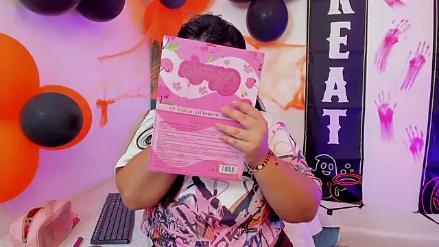 Abriil7 online show from 10.31.25