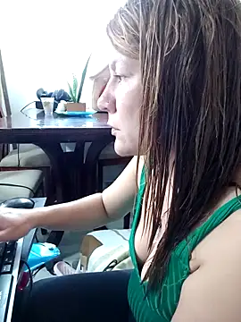 Skylar-Vox- online show from 10.10.25