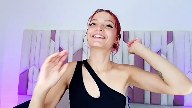 mia stanfort online show from 10.20.25