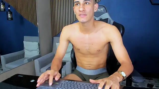 Snapshot of JakeMoxley chatting on 01.20.25 JakeMoxley online show from 01.20.25