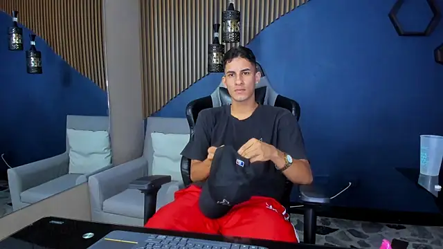 Snapshot of JakeMoxley chatting on 01.21.25 JakeMoxley online show from 01.21.25