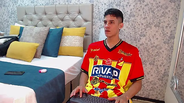 Snapshot of JakeMoxley chatting on 01.21.25 JakeMoxley online show from 01.21.25