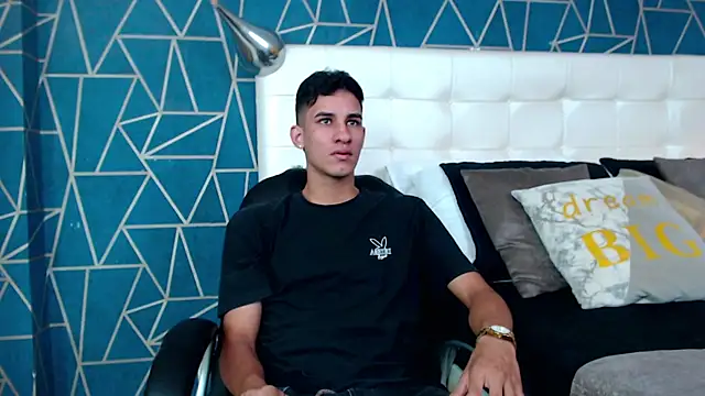 Snapshot of JakeMoxley chatting on 01.27.25 JakeMoxley online show from 01.27.25