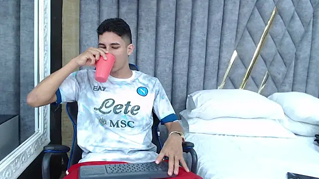 Snapshot of JakeMoxley chatting on 01.30.25 JakeMoxley online show from 01.30.25