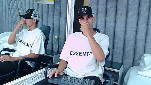 Snapshot of JakeMoxley chatting on 02.01.25 JakeMoxley online show from 02.01.25