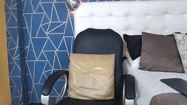 Snapshot of JakeMoxley chatting on 02.12.25 JakeMoxley online show from 02.12.25