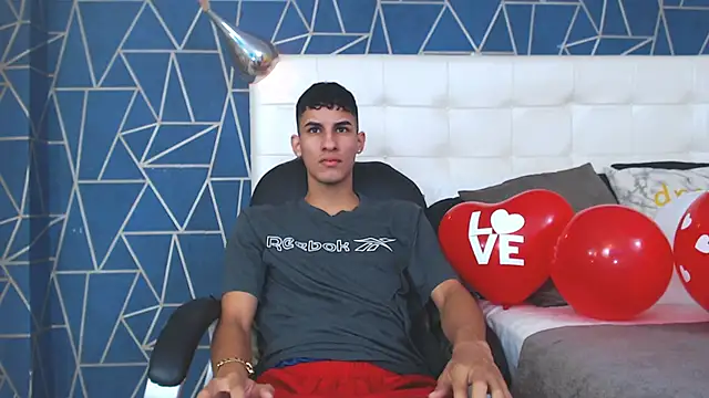 Snapshot of JakeMoxley chatting on 02.14.25 JakeMoxley online show from 02.14.25