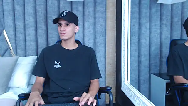 Snapshot of JakeMoxley chatting on 02.20.25 JakeMoxley online show from 02.20.25