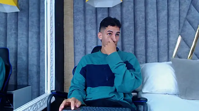 Snapshot of JakeMoxley chatting on 02.27.25 JakeMoxley online show from 02.27.25