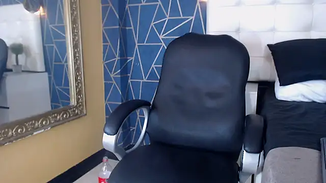 Snapshot of JakeMoxley chatting on 02.28.25 JakeMoxley online show from 02.28.25