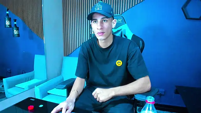 Snapshot of JakeMoxley chatting on 03.01.25 JakeMoxley online show from 03.01.25