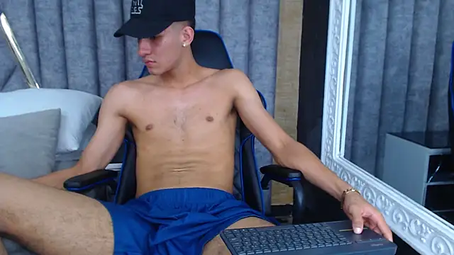 Snapshot of JakeMoxley chatting on 03.10.25 JakeMoxley online show from 03.10.25