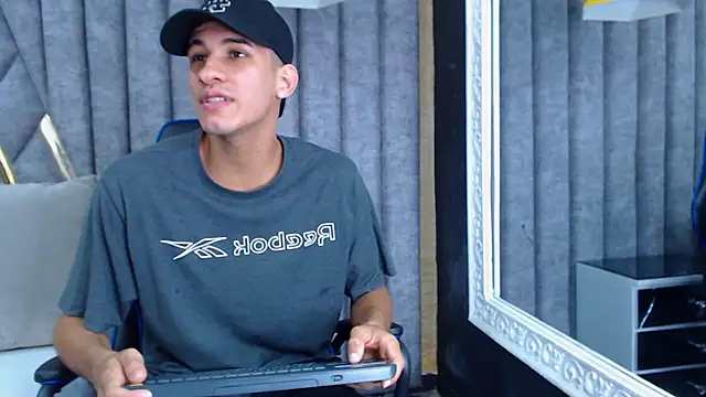 Snapshot of JakeMoxley chatting on 03.14.25 JakeMoxley online show from 03.14.25