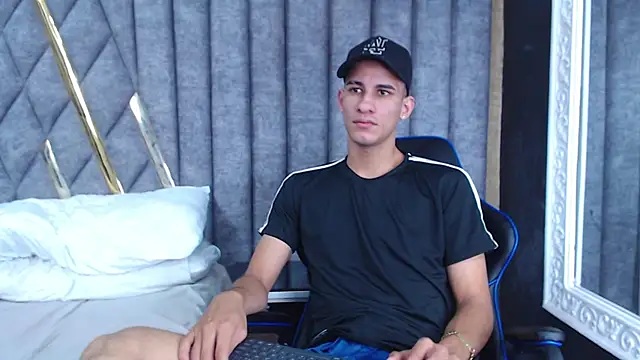 Snapshot of JakeMoxley chatting on 03.20.25 JakeMoxley online show from 03.20.25